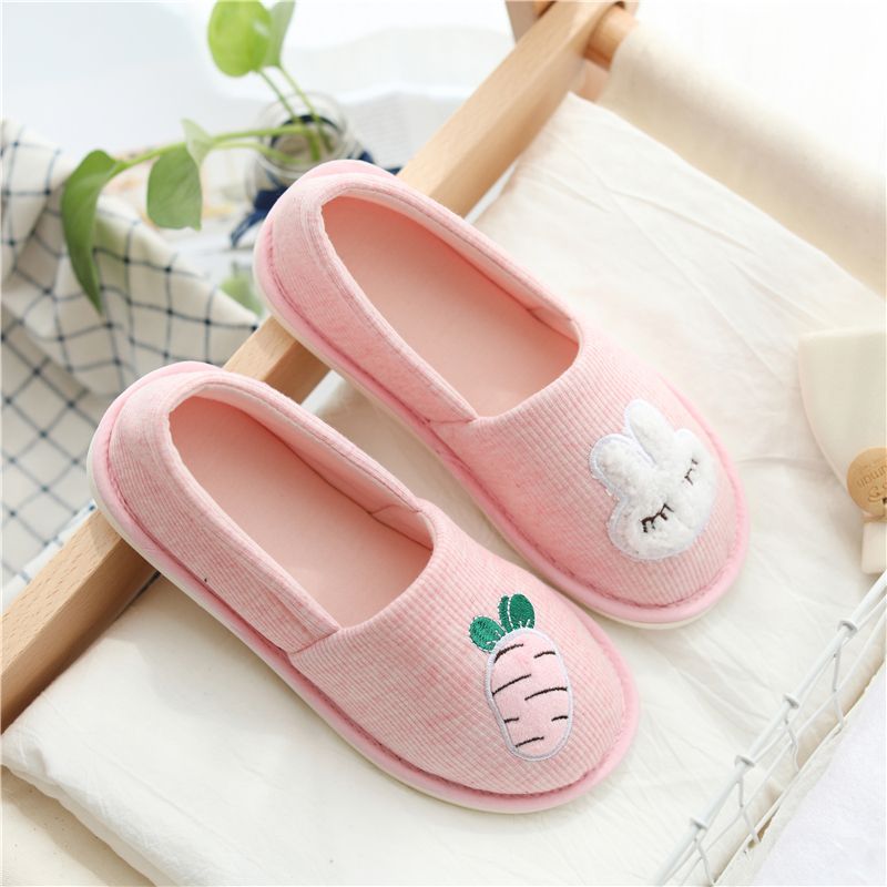 Tháng của mùa xuân và mùa hè giày phụ nữ sau sinh dép bông trong nhà mềm phụ nữ dưới giày với thở mùa hè phần mỏng dép gói nhà