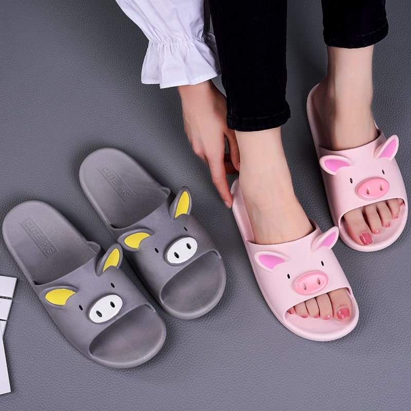 Dép đi trong nhà mùa hè nữ 2019 mới lợn phim hoạt hình dễ thương với một đôi dép tắm cô gái nhà tắm và dép đi trong vài nam