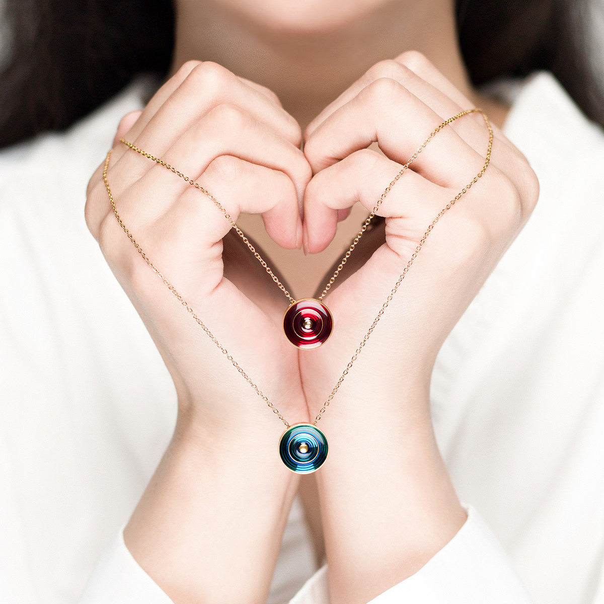 孔氏珐琅爱的分贝联名慈善款轻奢高端项链女925银包足金吊坠