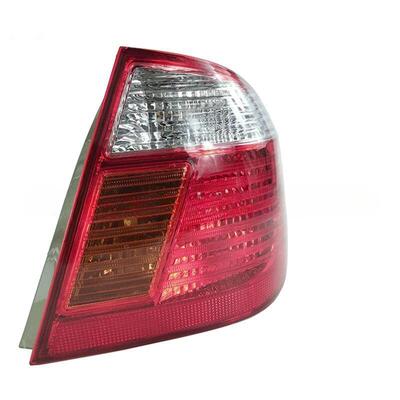 直发跨境适用于丰田Premio2003-2006 汽车尾灯汽车照明灯具