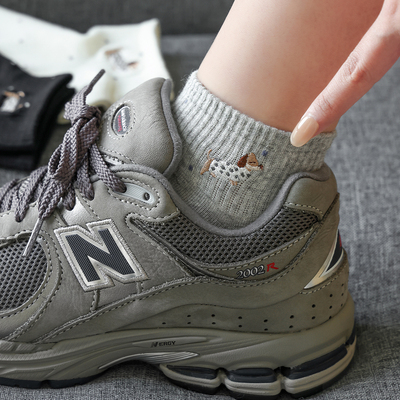 灰色短袜女夏季薄款小狗刺绣纯棉袜子女流无骨袜防臭吸汗运动袜