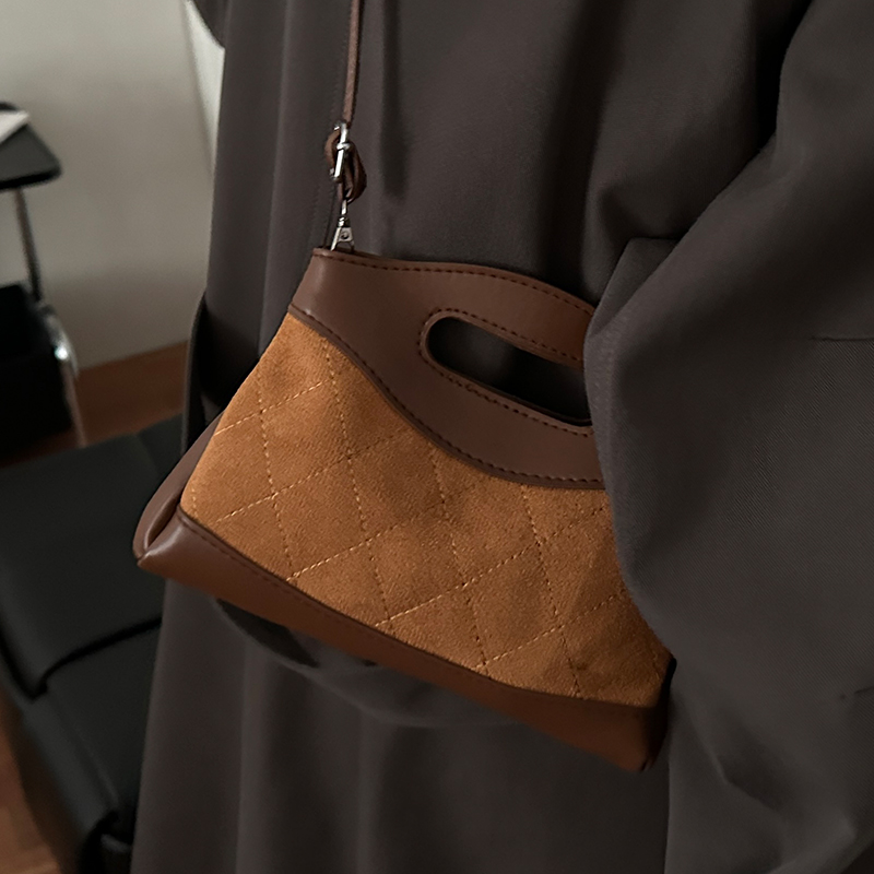 ins洋气百搭单肩斜挎包女