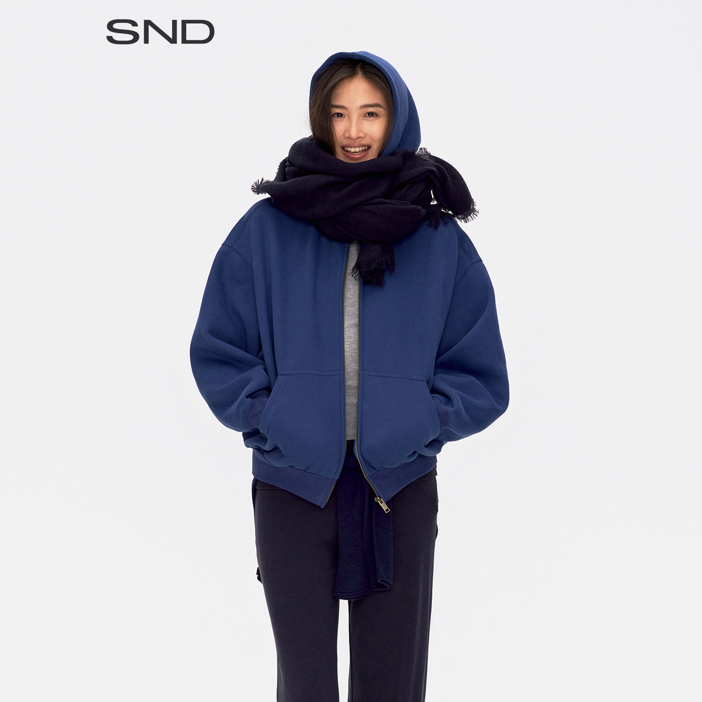 AW26经典舒适拉链连帽卫衣图片
