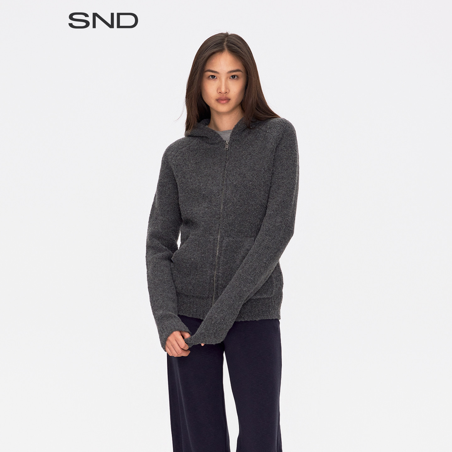 AW26舒适温馨圈圈毛拉链毛衫图片