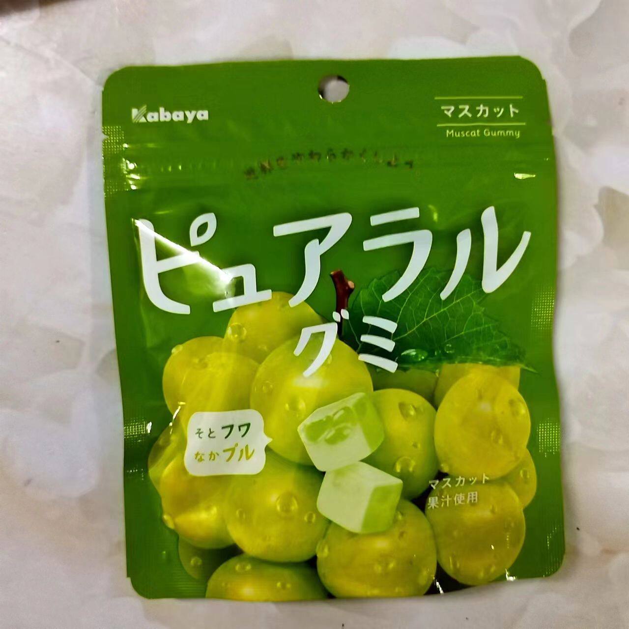 日本进口 Kabaya卡巴呀夹心苹果葡萄味水果汁棉花软糖果