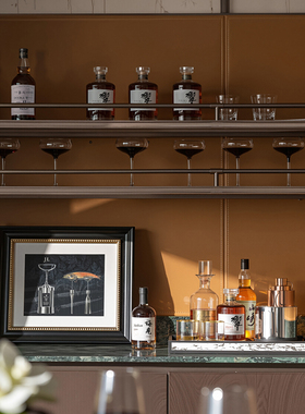 酒吧售楼部酒柜餐边柜层架洋酒日式威士忌清酒道具酒店吧台装饰酒