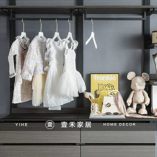 儿童房衣帽间衣柜组合摆件样板房