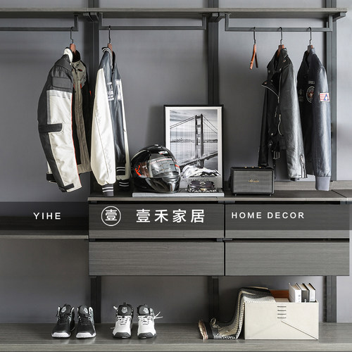 男孩房机车主题衣帽间装饰品摆件