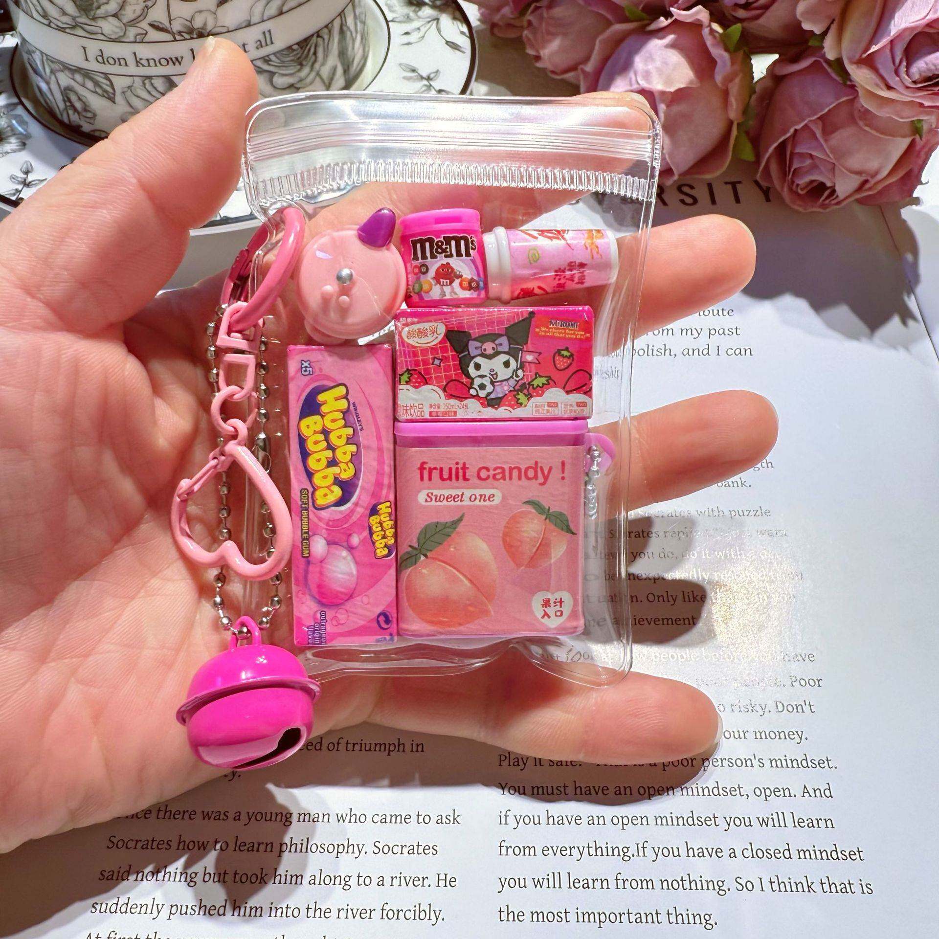 新款零食仿真食玩挂件可爱小萌粒仿真口香糖甜点过家家迷你小道具