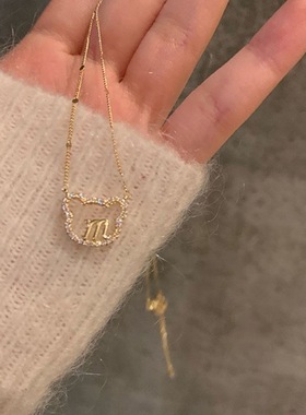 镂空项链女字母小熊吊坠锁骨链女简约设计感ins冷淡风2024年新款