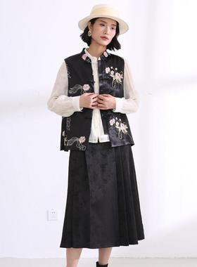 新中式黑色刺绣马甲国风背心秋冬新品时尚流行盈达女装 4DB5G6305