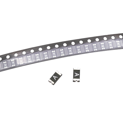 贴片PTC自恢复保险丝封装1206