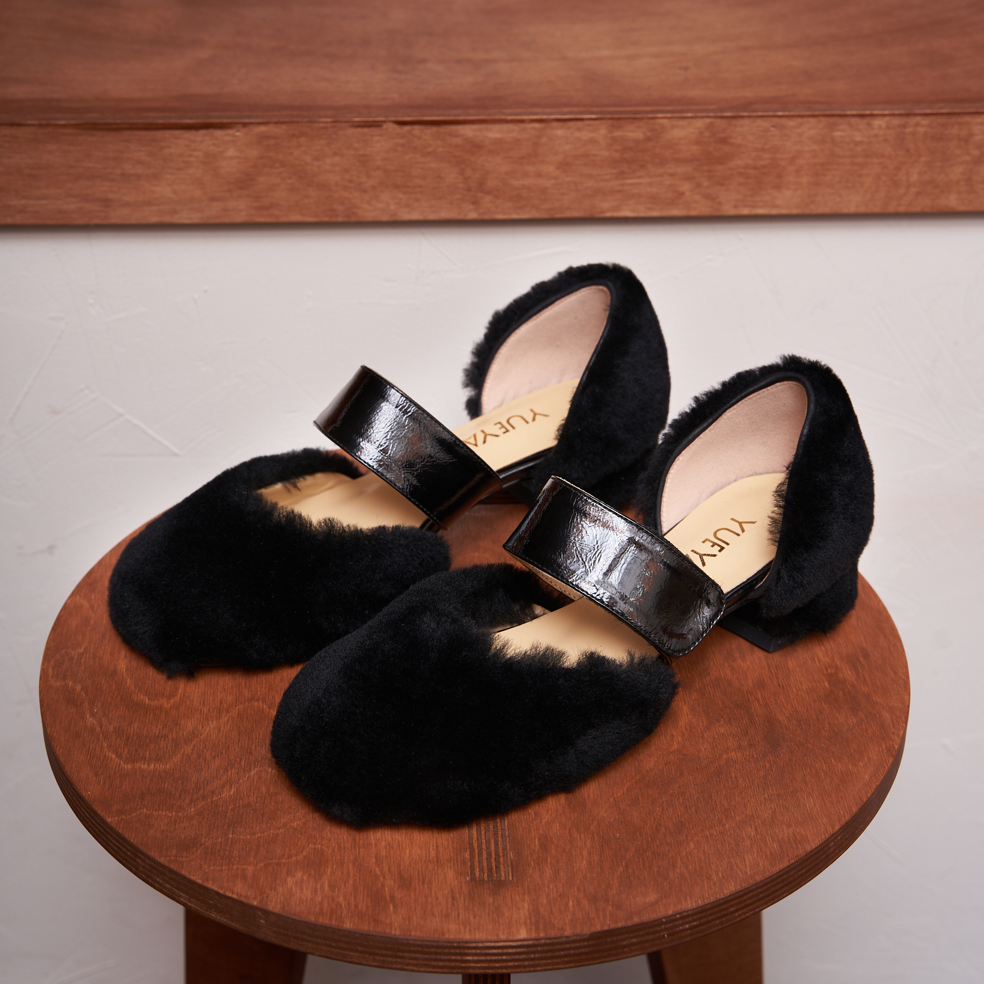 月曜玛丽珍粗跟大圆头羊羔毛