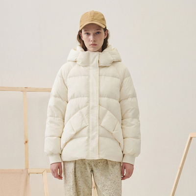 谜底短款羽绒服女士2025冬新款学院风减龄宽松百搭连帽257MY7859
