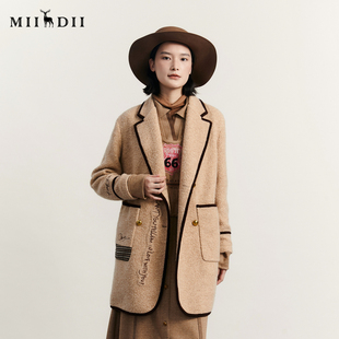 谜底羊毛呢大衣女2023冬新款学院风设计感绣花宽松外套234MD1527