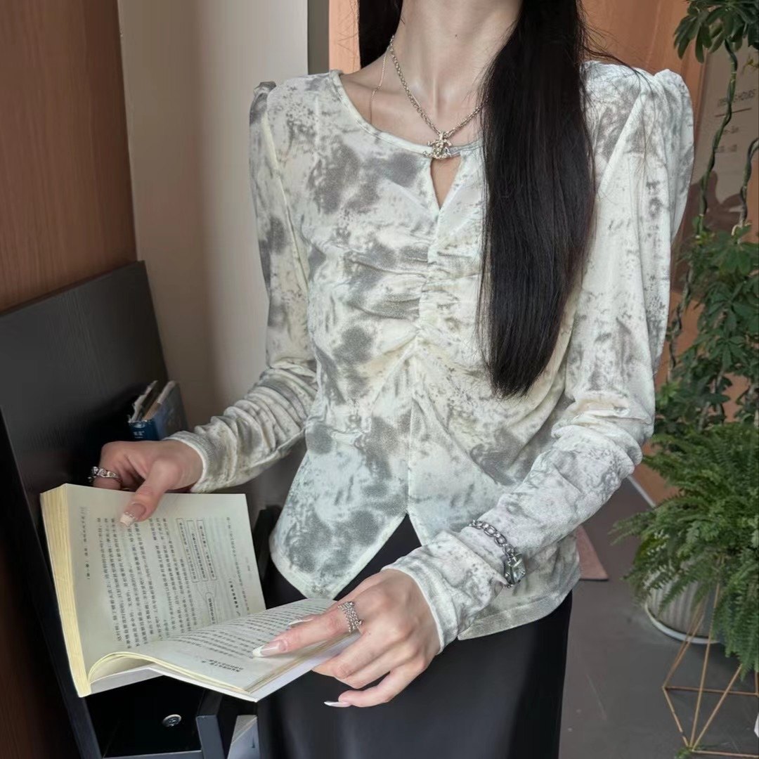 丝绒打底衫泡泡长袖法式轻奢