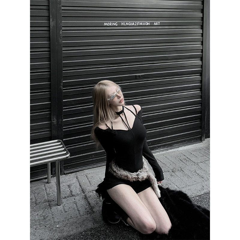 Niche Clothing 辣妹性感镂空挂脖长袖连体裤T恤修身显瘦百搭上衣