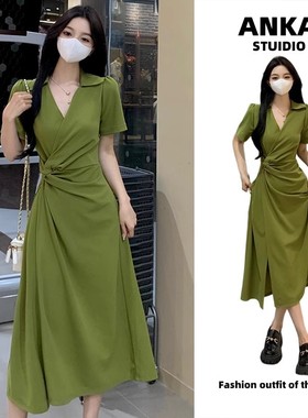 果绿色法式连衣裙夏季新款气质v领褶皱收腰开叉通勤高级感中长裙