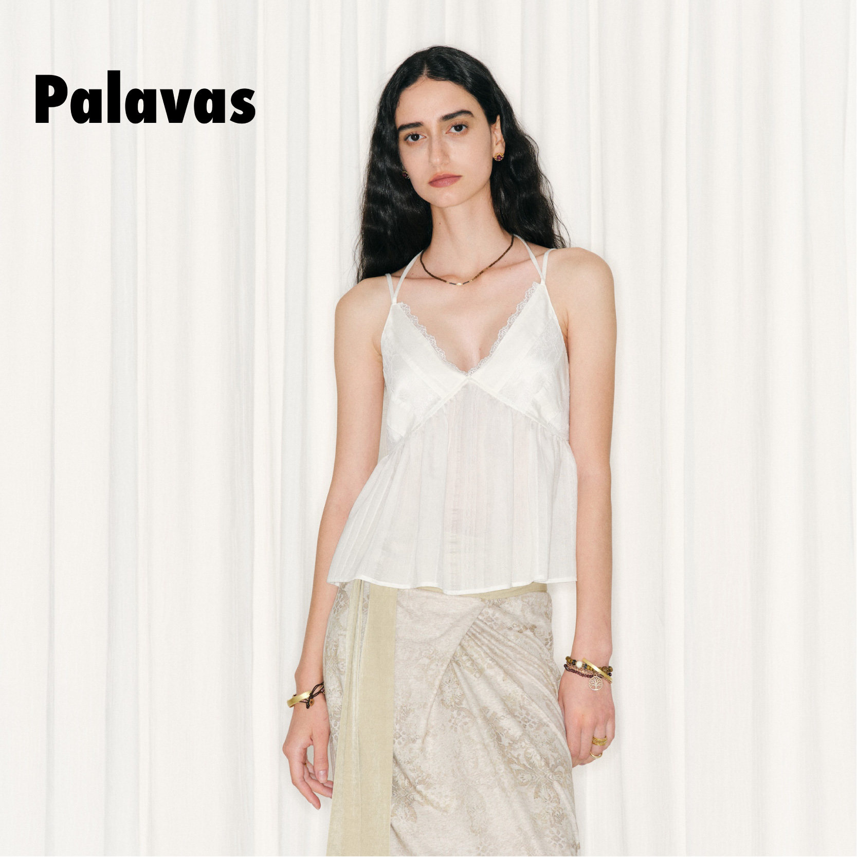 Palavas26春夏新款圣山雪盐吊带度假风白色蕾丝V领背心女宽松露背