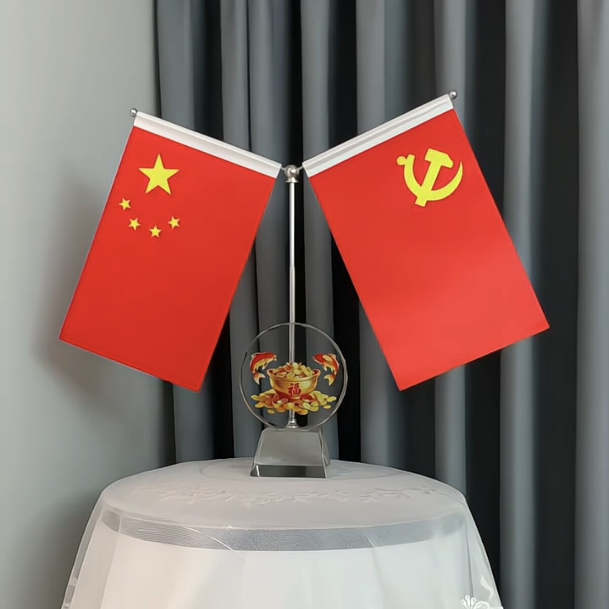 办公摆饰年年有余聚宝盆红旗摆件
