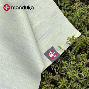 Manduka青蛙瑜伽垫eKO1.5mm超薄可折叠旅行便携天然橡胶垫隔脏垫