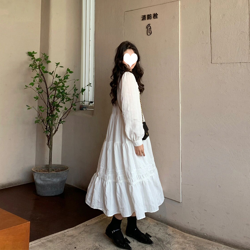 2025春秋新款法式白色连衣裙女长袖宽松港味长款过膝显瘦仙女裙子