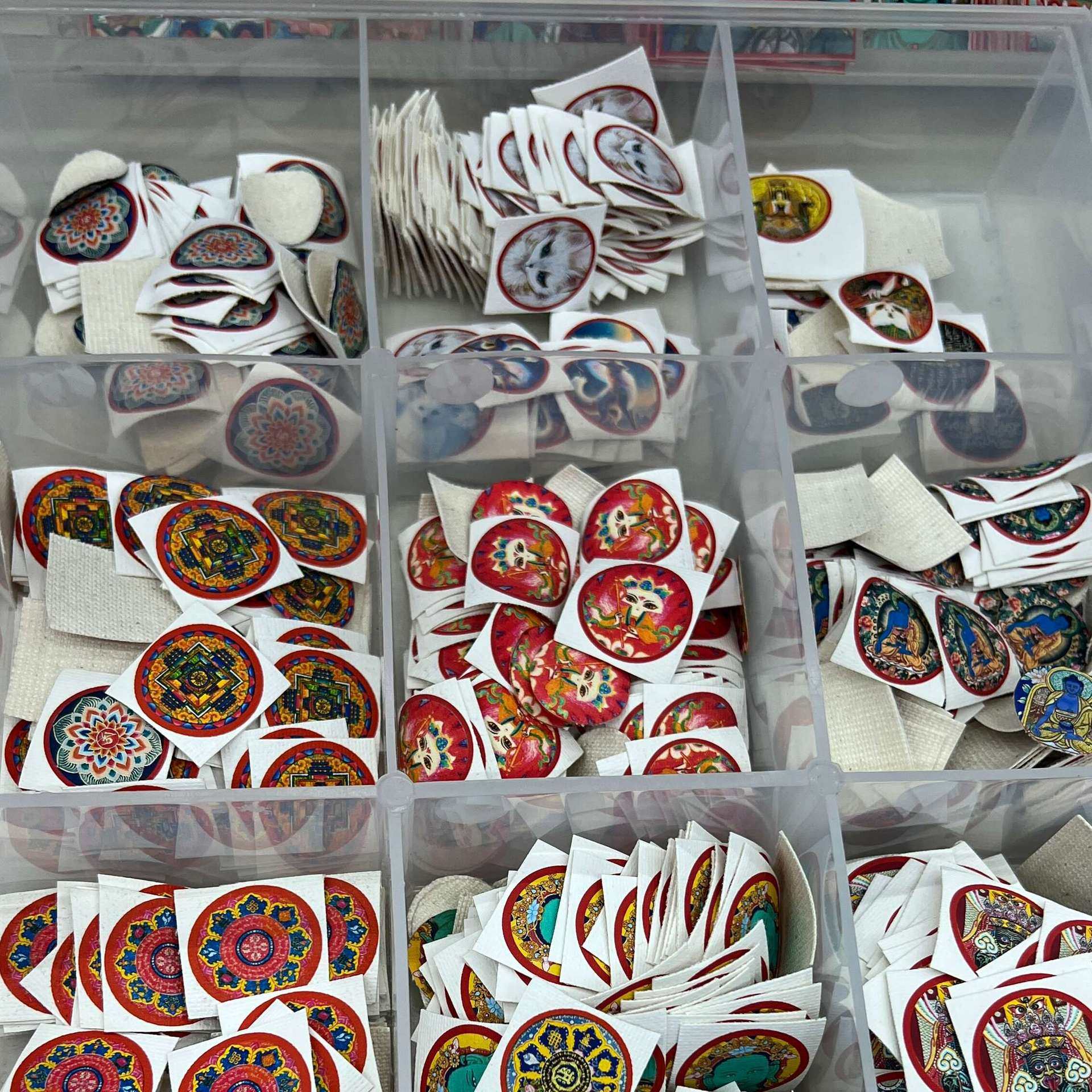 藏式唐卡画心轧机拉姆五爷五路财神八大守护神九尾狐绿度母吊坠