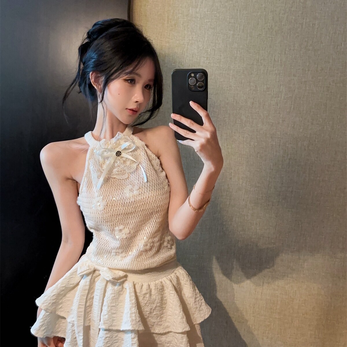 实拍实价 挂脖刺绣花朵蝴蝶结亮片针织背心蛋糕裙女春甜美套装