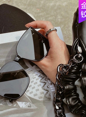 法国coss koko明星蔡徐坤米钉墨镜新款太阳镜时尚方框太阳眼镜