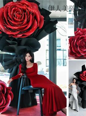 大型玫瑰花束摆件商场橱窗情人节日装饰打卡开业户外布置婚礼背景