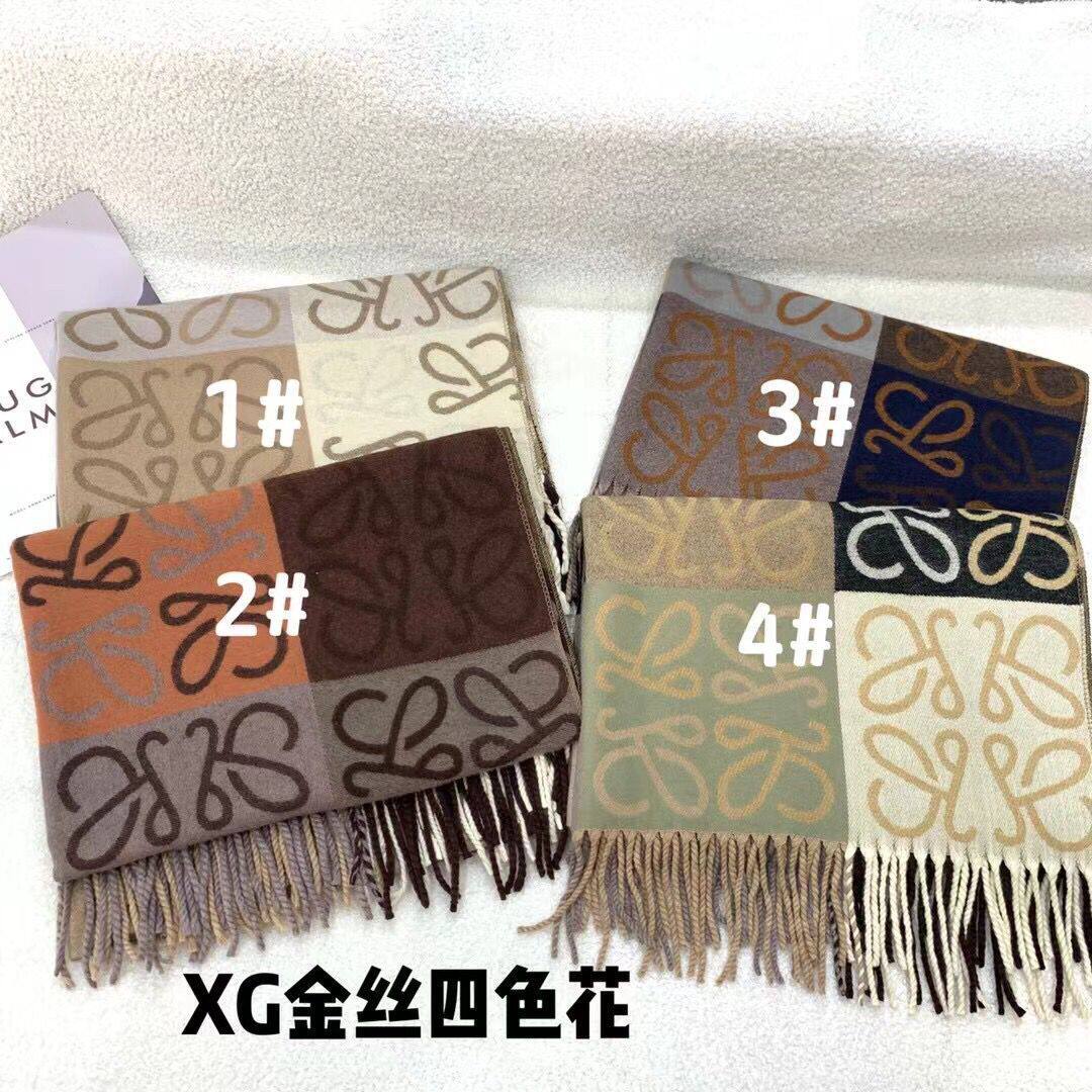 欧美大牌新款拼色金丝罗威围巾老花棋盘格子羊绒围巾披肩女士羊毛属于什么档次？