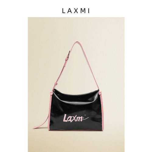 LAXMI黑色字母大容量腋下包