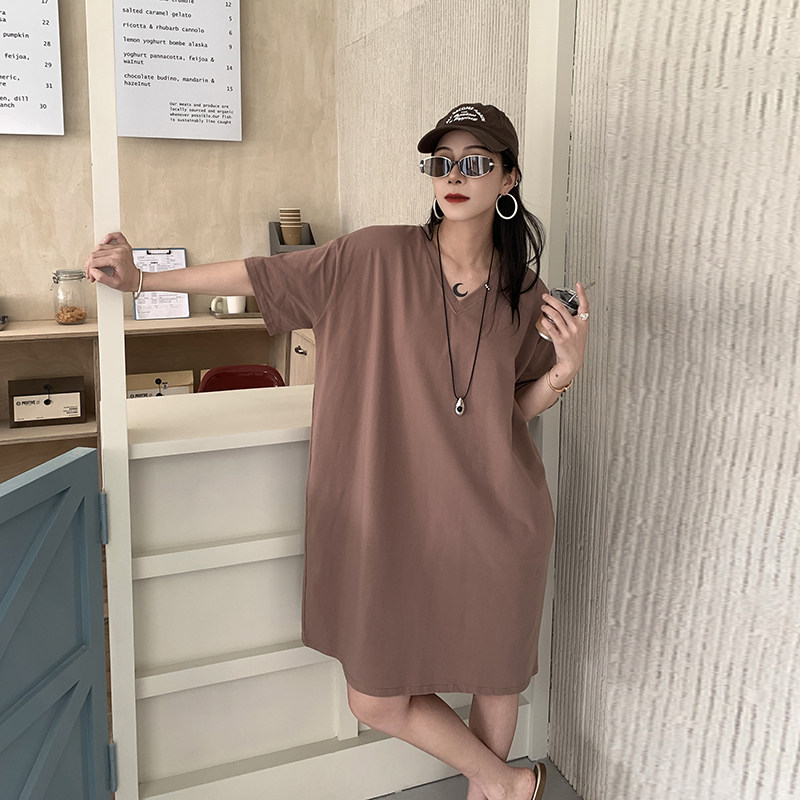 咖色纯棉v领短袖中长款大版T恤女春夏慵懒风大码宽松上衣打底衫