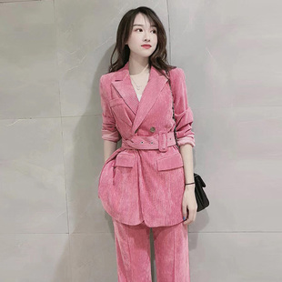 粉色灯芯绒西服职业套装女秋冬季小西装外套女条绒喇叭裤子两件套