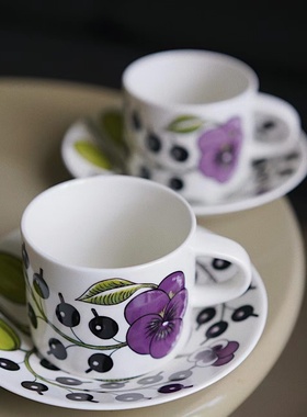 新款 芬兰Arabia紫色硕果陶瓷餐具 马克杯茶杯咖啡杯碟盘子碗水壶