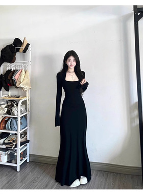 黑色步步生莲鱼尾连衣裙女秋冬季新款内搭包臀梨形伯克利长裙子