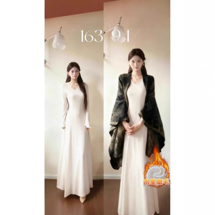 白色针织连衣裙女秋冬季修身休闲内搭打底长裙子加绒加厚老钱风