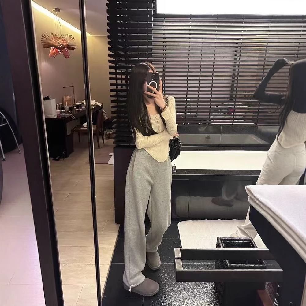 灰色东北加绒卫裤女春秋冬季羊羔毛绒裤子加厚运动棉裤哈尔滨穿搭