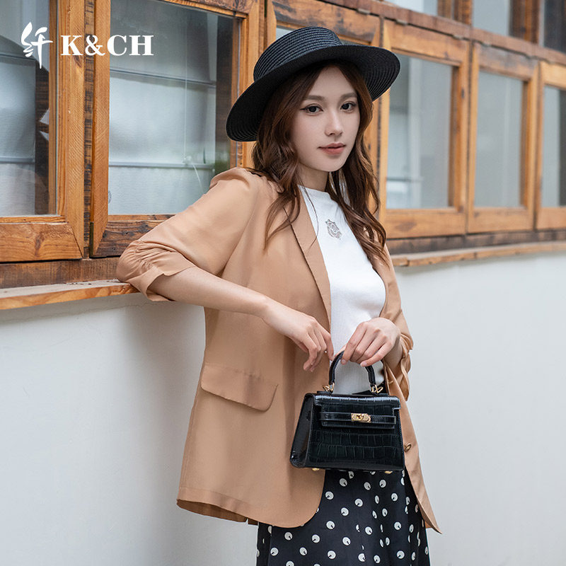 K&CH纤牌女装夏新款西装