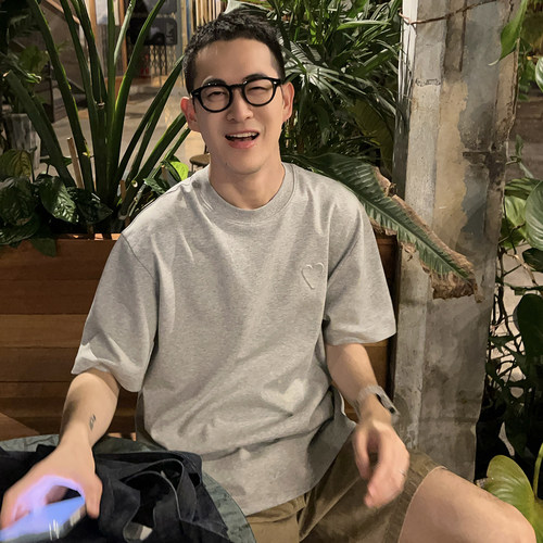 NickTian浮雕爱心小众设计短袖