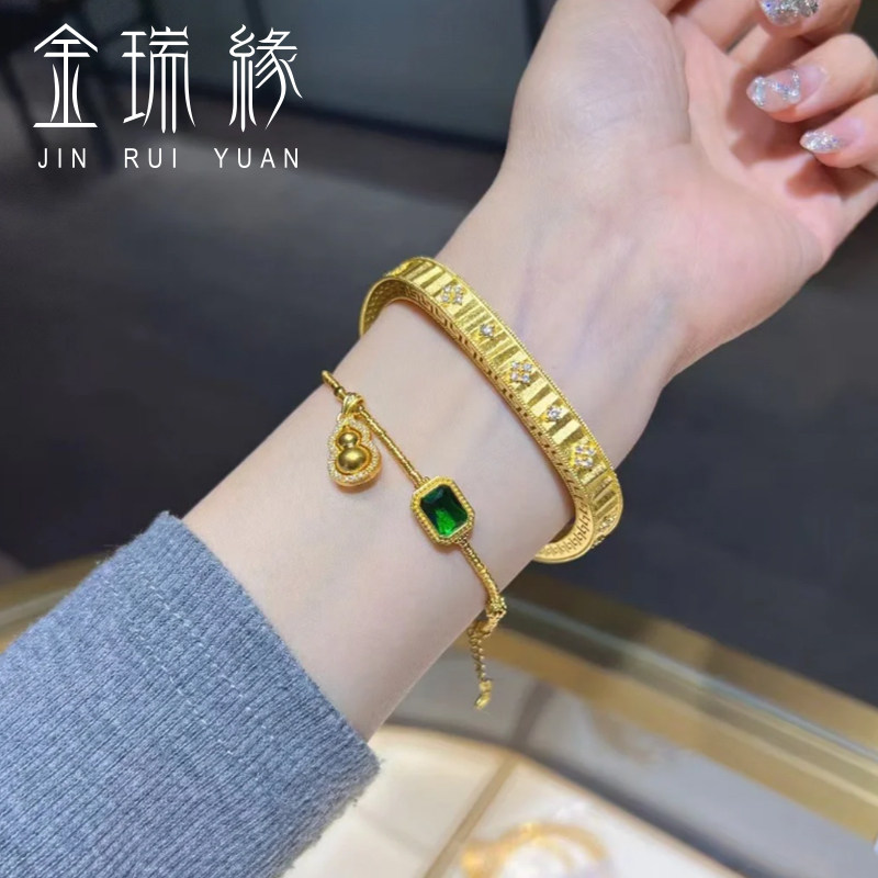 黄金四方点钻镂空手镯999足金方形镶嵌莫桑钻纯金镯子送女友礼物