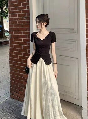 套装女不规则短袖t恤套装女夏季高腰八神裤裙辣妹短款两件套女装