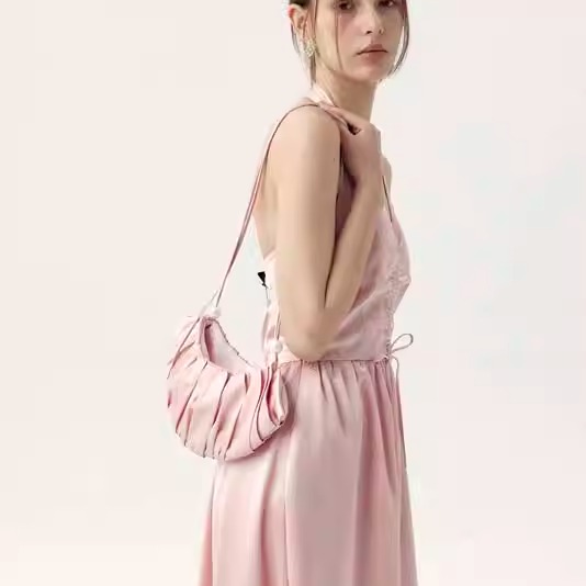 MON MYSTERE【粉珀流光】小众缎面单肩贝壳包可调节长度