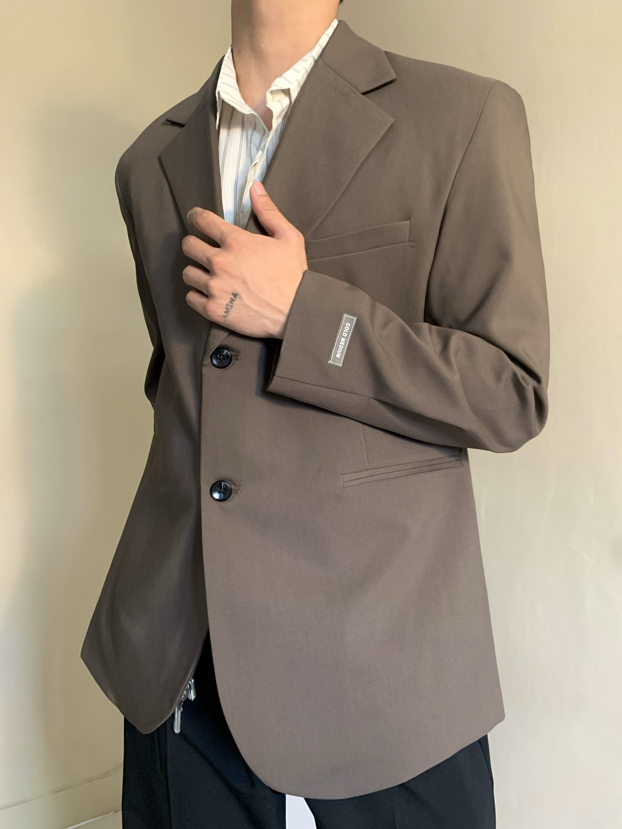 高级设计感复古休闲西装外套男女中性风韩版痞帅咖啡色垫肩小西服