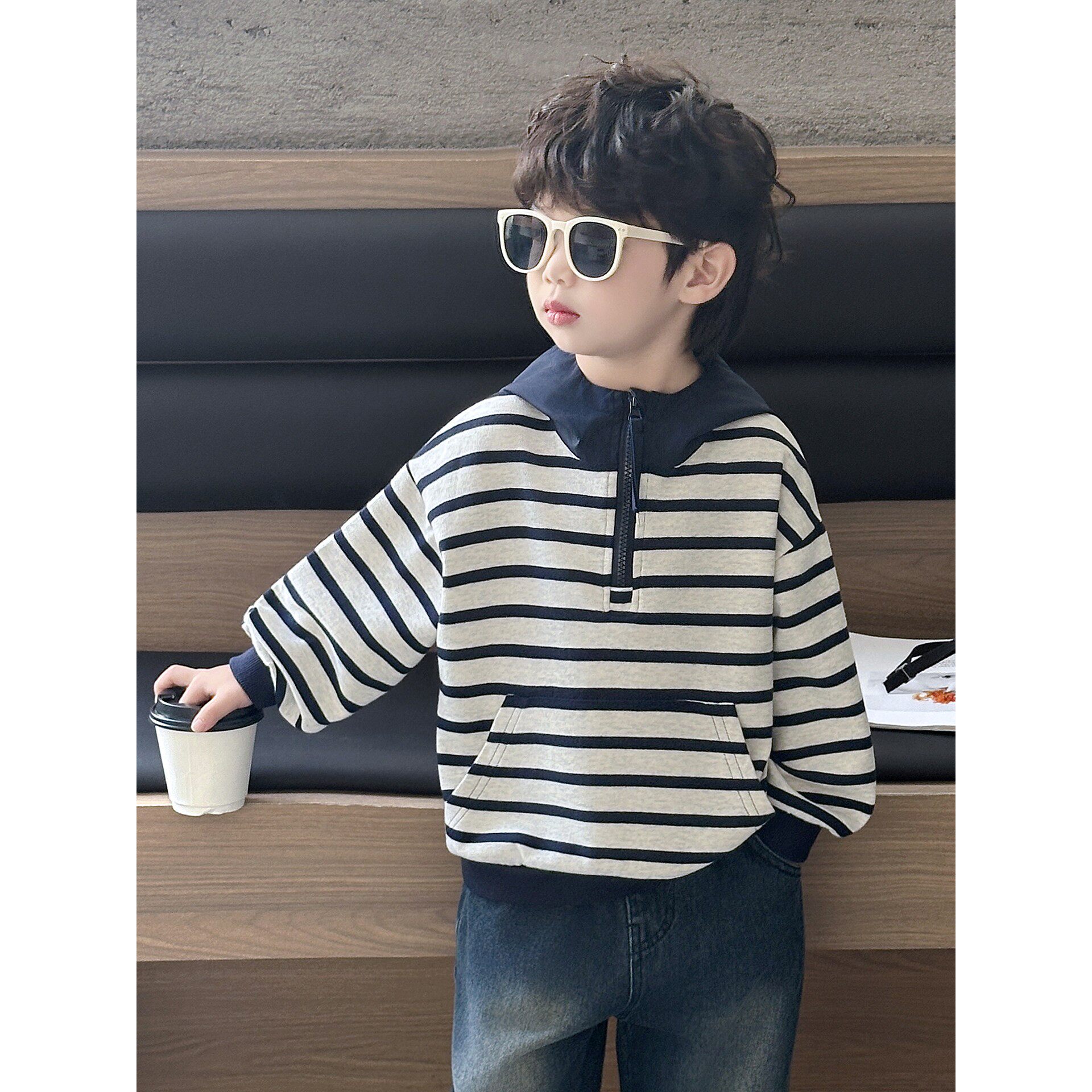 儿童连帽春秋装卫衣男童上衣百搭2026新款长袖宝宝条纹外套帅气潮