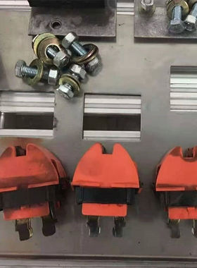 贝傅特87372/3P250A出线排支撑夹子