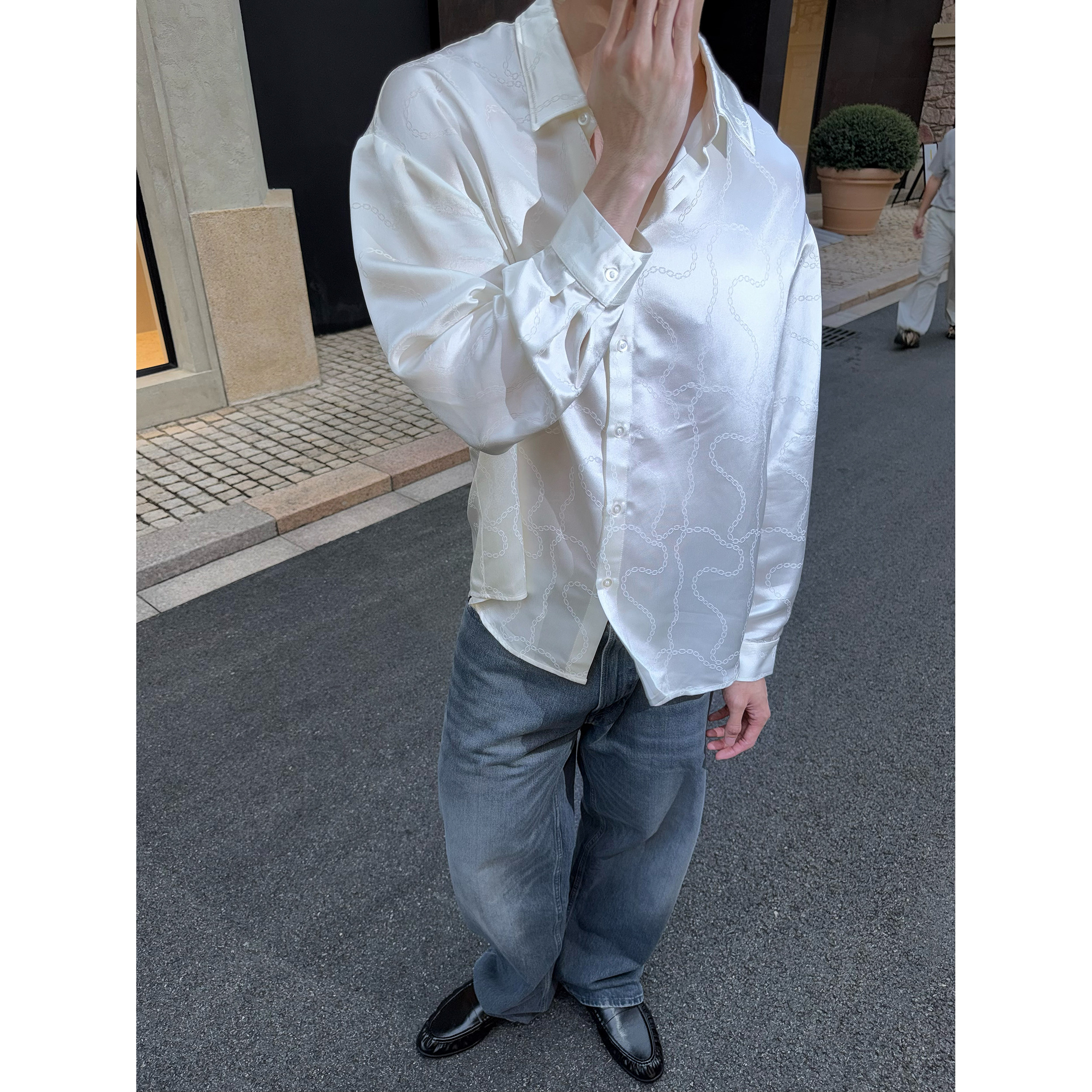 秋冬新品米白色宽松长袖印花醋酸衬衫复古链条图案翻领衬衣
