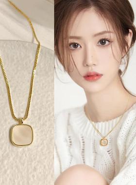 金色方块项链女温柔气质毛衣锁骨链2024新款时尚简约装饰颈链