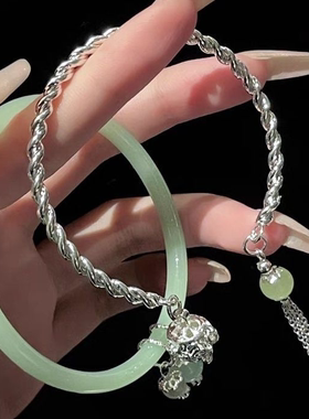 复古风晴水绿开口手镯叮当镯女铃铛甜美ins高级感流苏手链