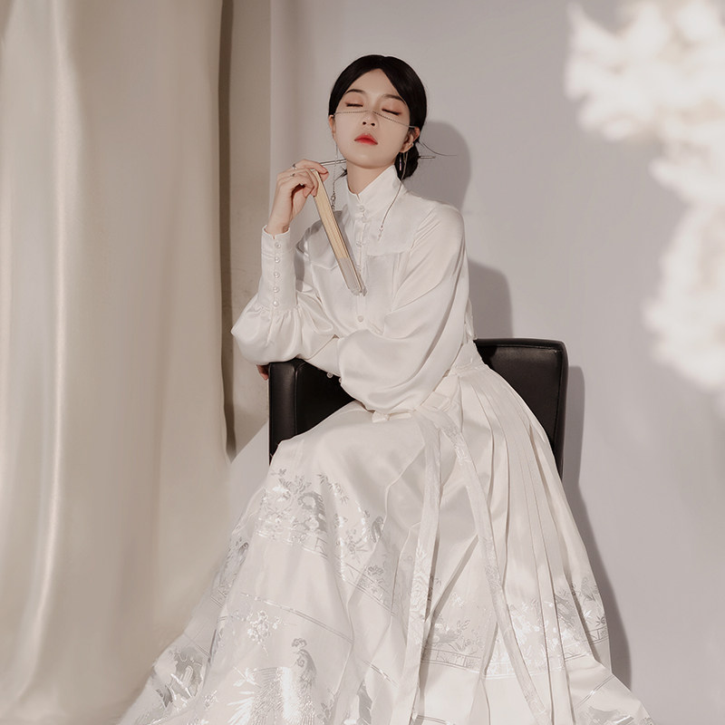 风牵一袖[逐光]原创明制汉服新中式国风白织银马面裙日常四季款,女装/女士精品,汉服半身裙,淘宝优惠券,粉丝福利购,淘宝优惠卷